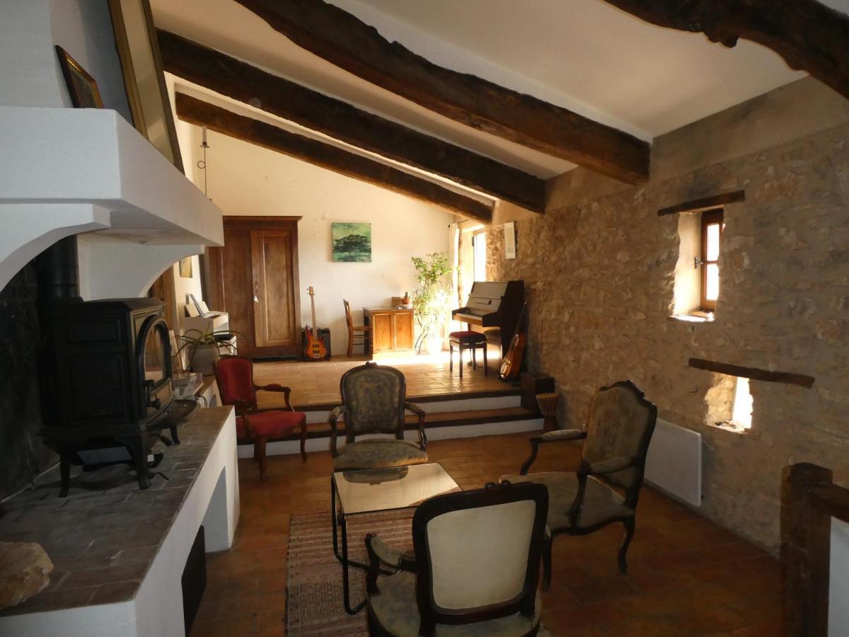 Le Jas Des Aiguiers Saint-Saturnin-d'Apt Exterior foto